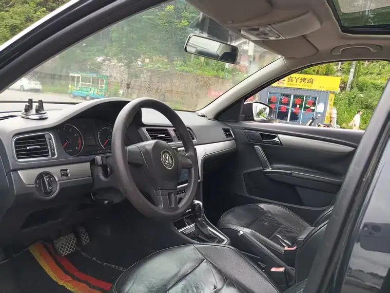 2013 Volkswagen Lavida 1.6L Automatic Comfort Edition — миниатюра 10