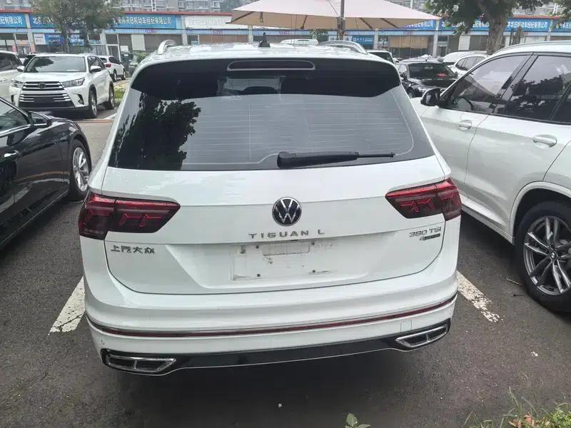 Tiguan L 2023 Facelift 380TSI AWD R-Line Flagship Edition 7-Seater — миниатюра 4