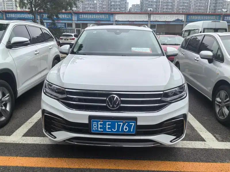 Tiguan L 2023 330TSI 2WD R-Line Premium Edition — миниатюра 2