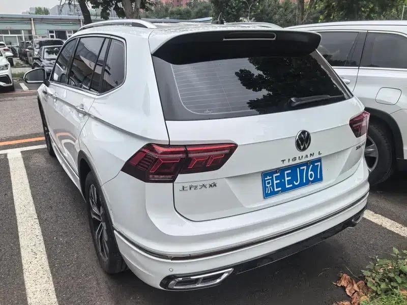 Tiguan L 2023 330TSI 2WD R-Line Premium Edition — миниатюра 4
