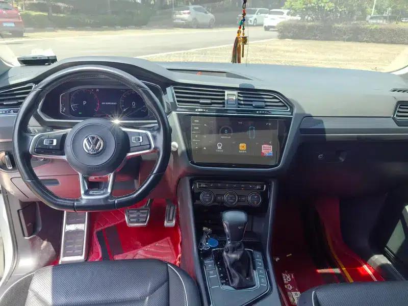 Tiguan L 2020 330TSI Automatic 2WD R-Line Flagship Edition (China VI Emission Standard) — миниатюра 5