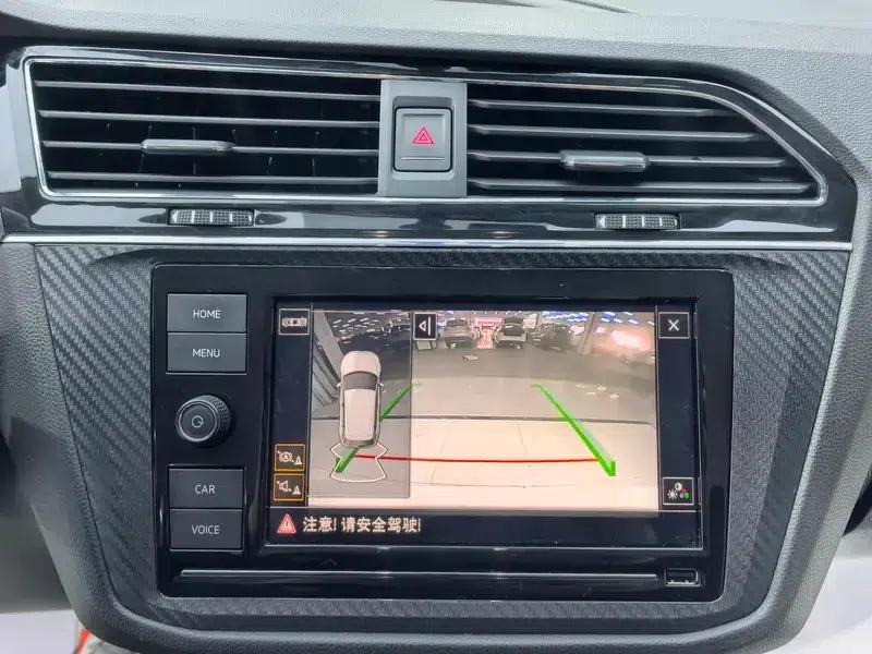 Tiguan L 2018 280TSI Automatic 2WD Comfort Edition — миниатюра 6