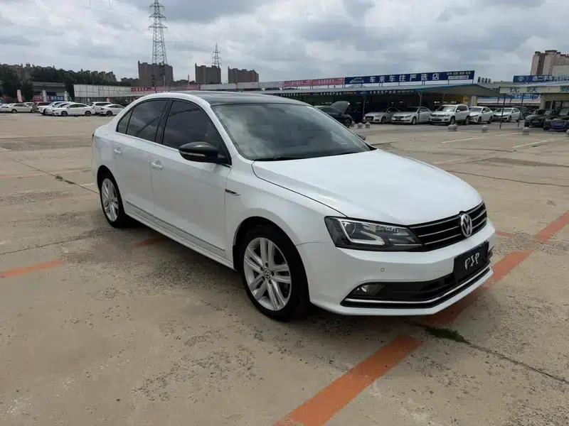 2018 Volkswagen Sagitar 280TSI DSG Luxury — миниатюра 3