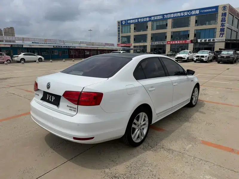 2018 Volkswagen Sagitar 280TSI DSG Luxury — миниатюра 6