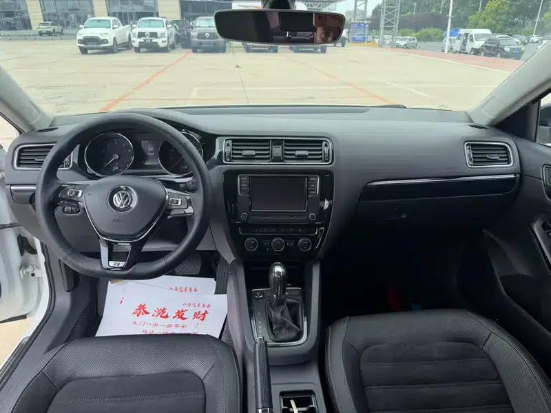2018 Volkswagen Sagitar 280TSI DSG Luxury — миниатюра 7