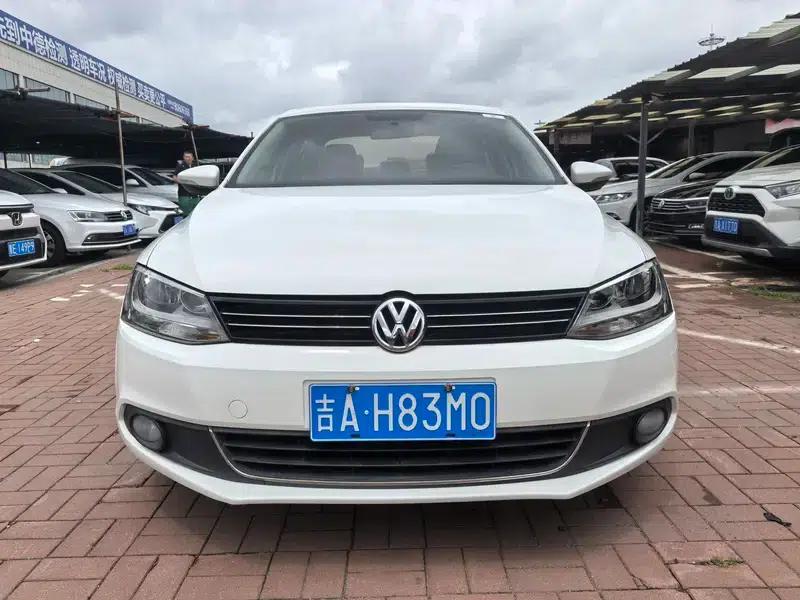 2014 Volkswagen Sagitar Facelift 1.6L Automatic Comfort Model — миниатюра 2