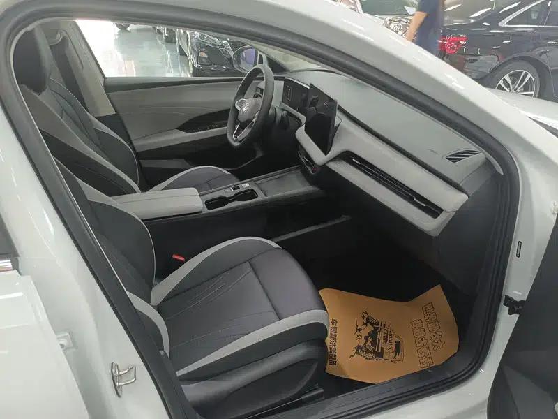 2026 Volkswagen Sagitar S 1.5L Automatic Elite Edition — миниатюра 7