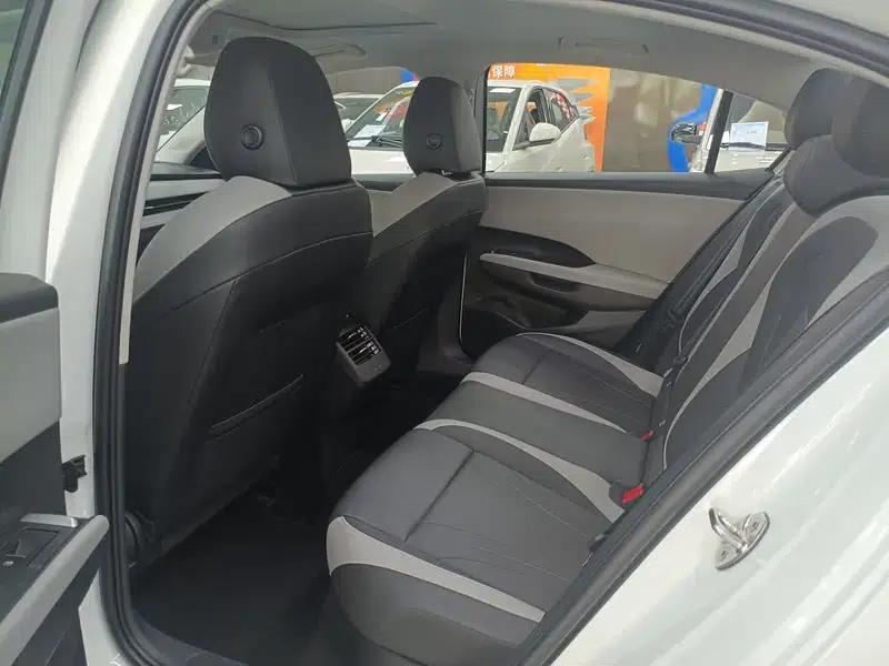 2026 Volkswagen Sagitar S 1.5L Automatic Elite Edition — миниатюра 9