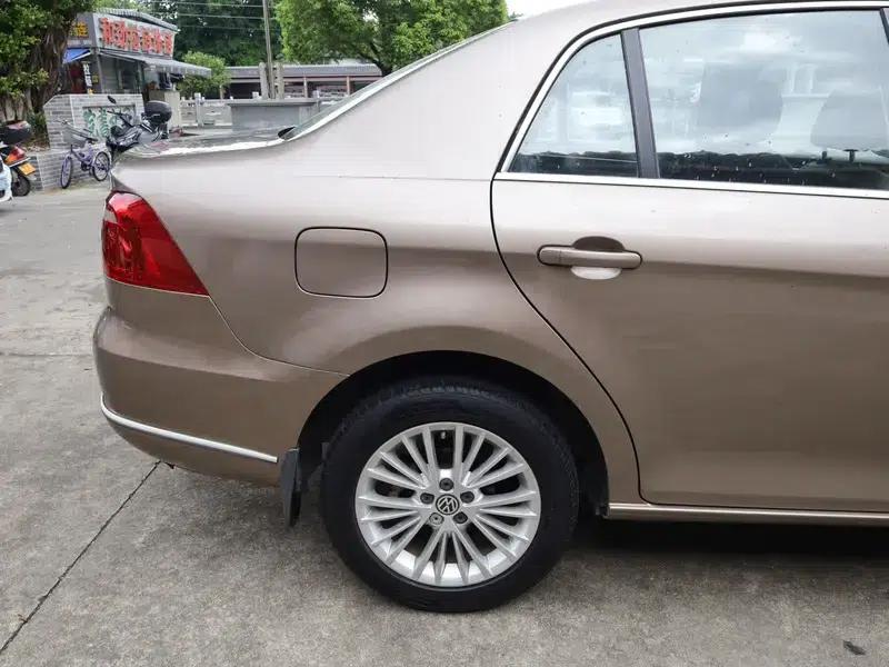 2012 Volkswagen Bora 1.6L Automatic Comfort Model — миниатюра 16