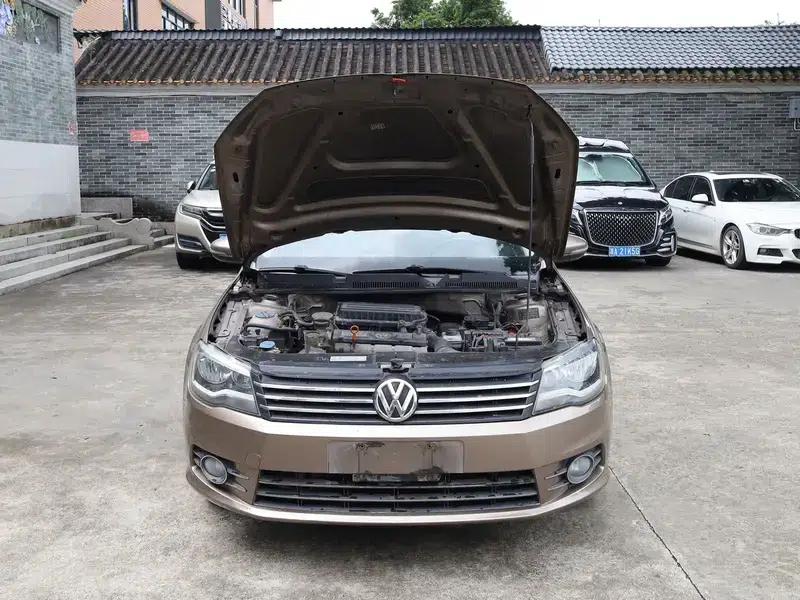 2012 Volkswagen Bora 1.6L Automatic Comfort Model — миниатюра 19