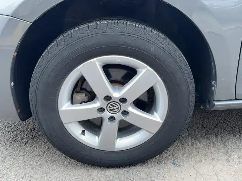 2012 Volkswagen Bora 1.6L Manual Fashion Edition — миниатюра 14