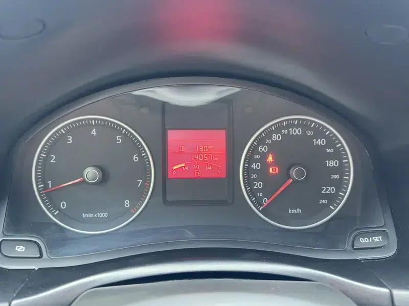 2012 Volkswagen Bora 1.6L Manual Fashion Edition — миниатюра 15