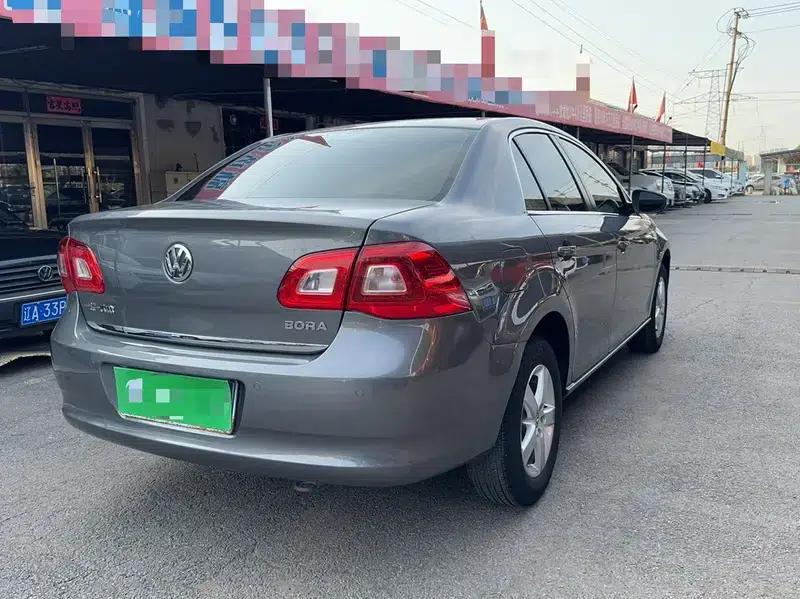 2012 Volkswagen Bora 1.6L Manual Fashion Edition — миниатюра 6