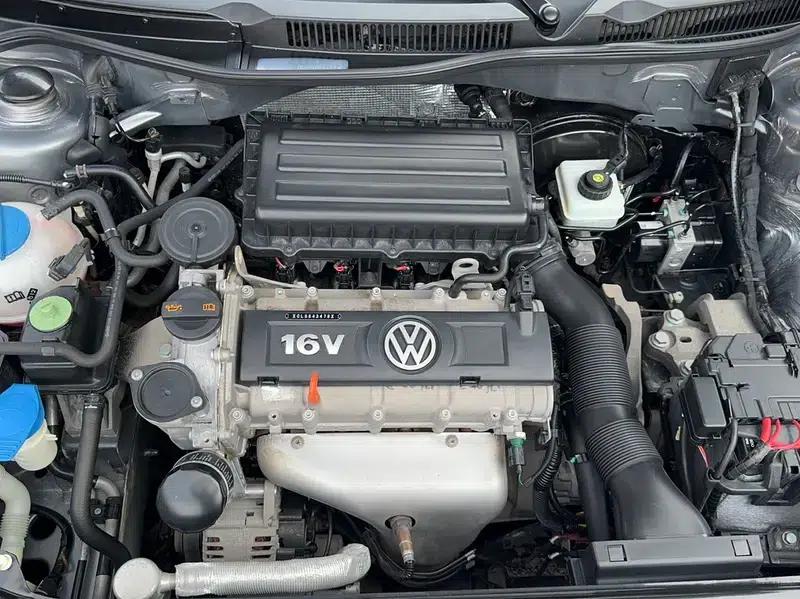 2012 Volkswagen Bora 1.6L Manual Fashion Edition — миниатюра 7