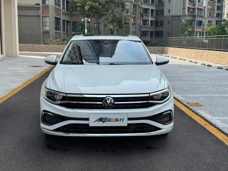 2023 Volkswagen Bora 300TSI DSG Premium Edition — миниатюра 2