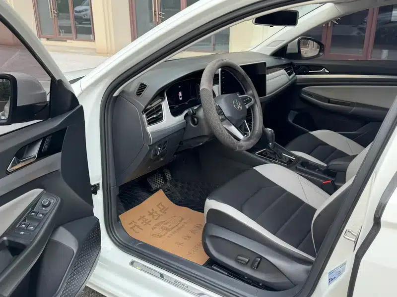 2023 Volkswagen Bora 300TSI DSG Premium Edition — миниатюра 11