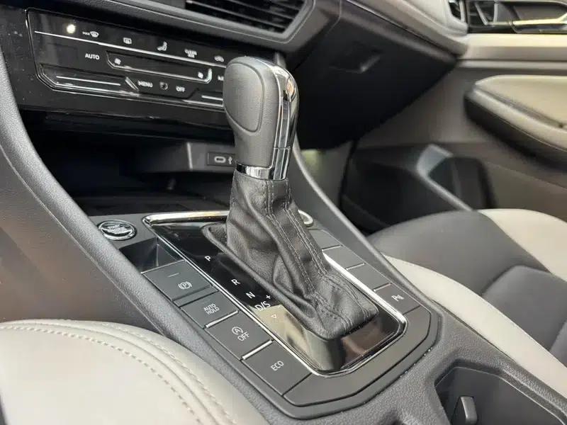 2023 Volkswagen Bora 300TSI DSG Premium Edition — миниатюра 10