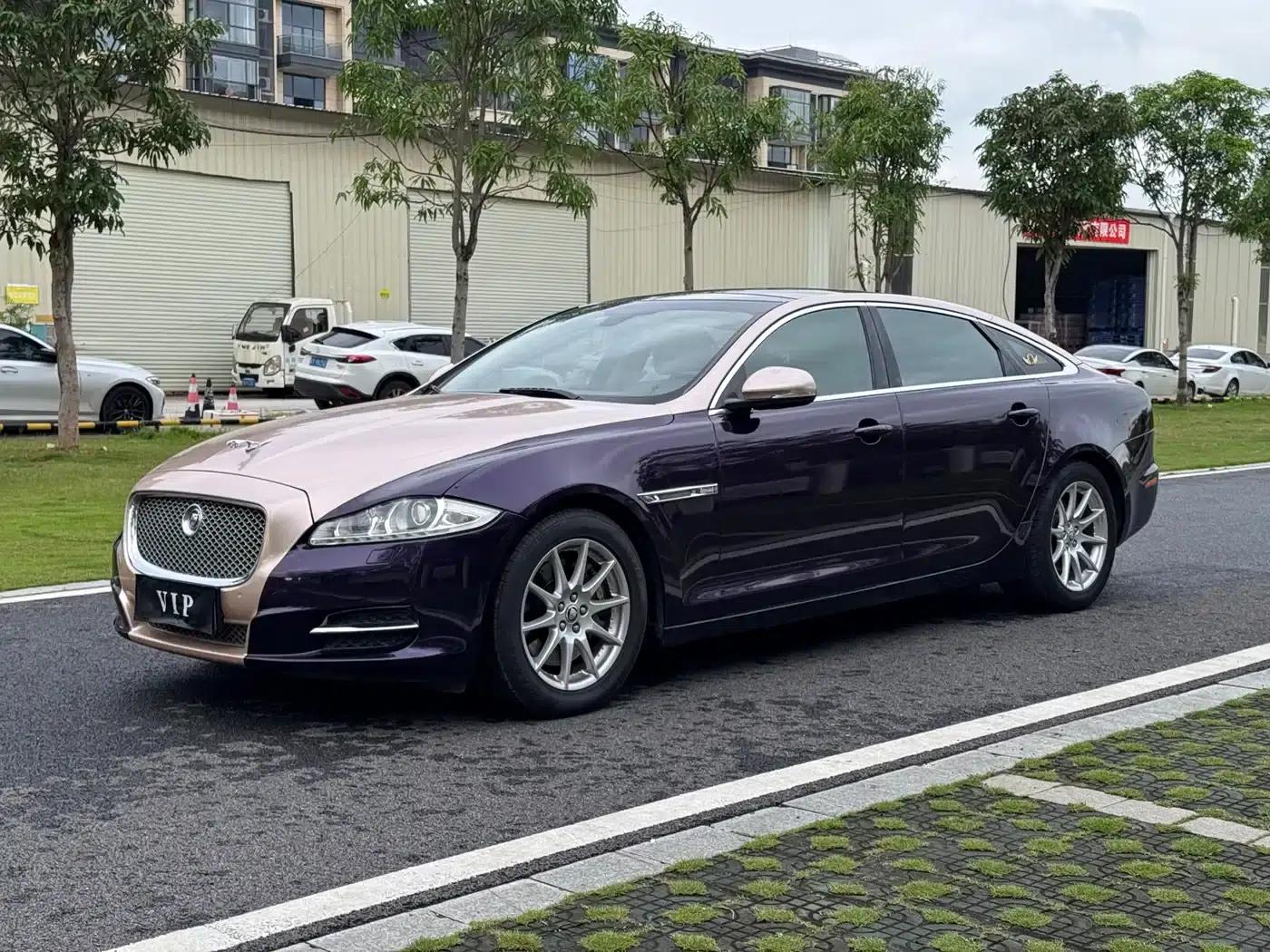 Jaguar XJ 2012 XJL 3.0 Panoramic Business Edition — миниатюра 1