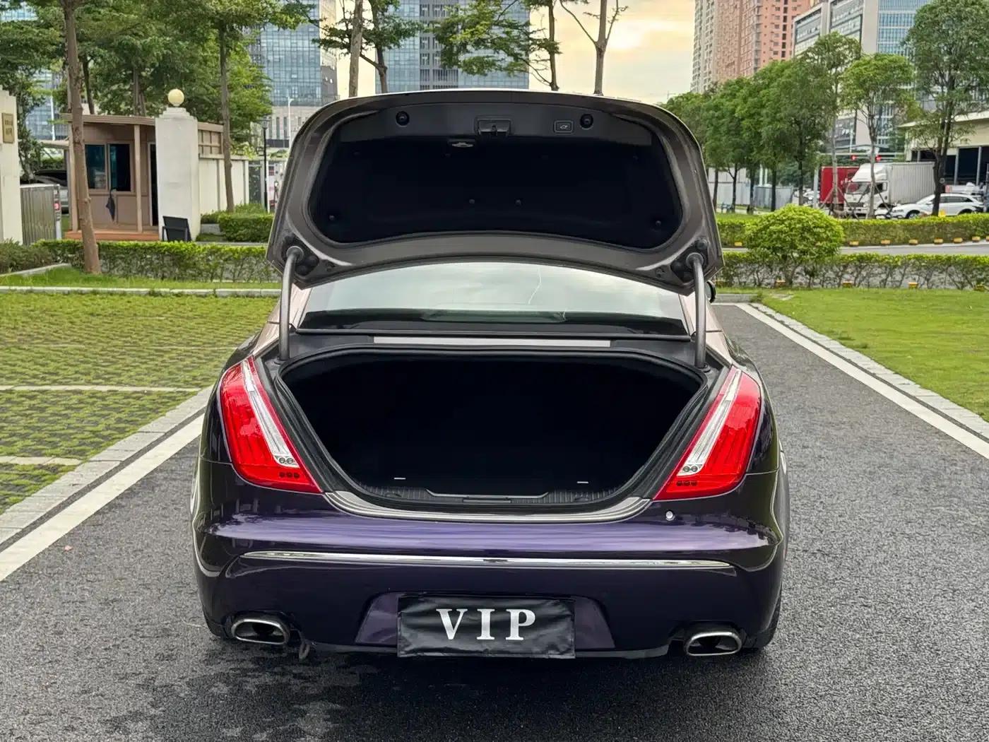 Jaguar XJ 2012 XJL 3.0 Panoramic Business Edition — миниатюра 11