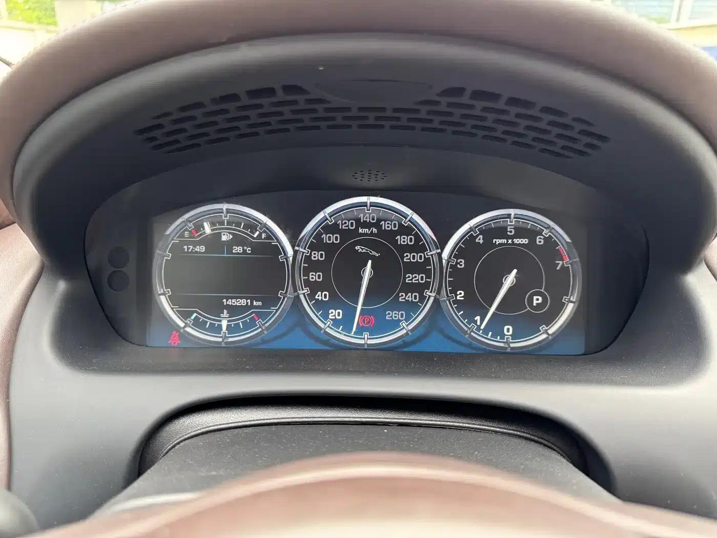 Jaguar XJ 2012 XJL 3.0 Panoramic Business Edition — миниатюра 13