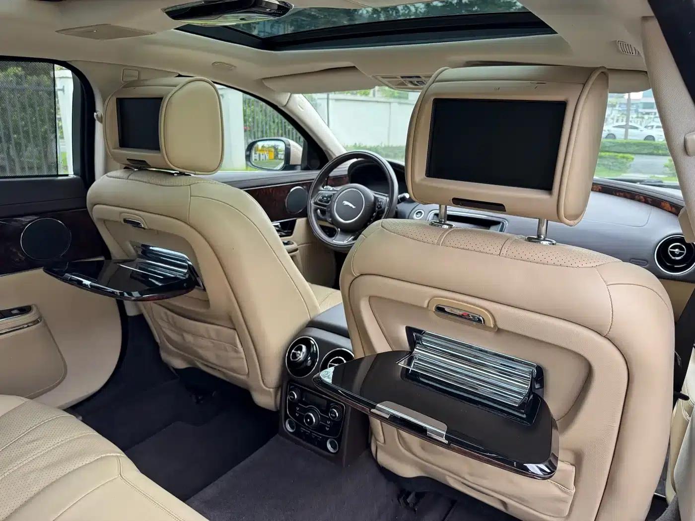 Jaguar XJ 2012 XJL 3.0 Panoramic Business Edition — миниатюра 28