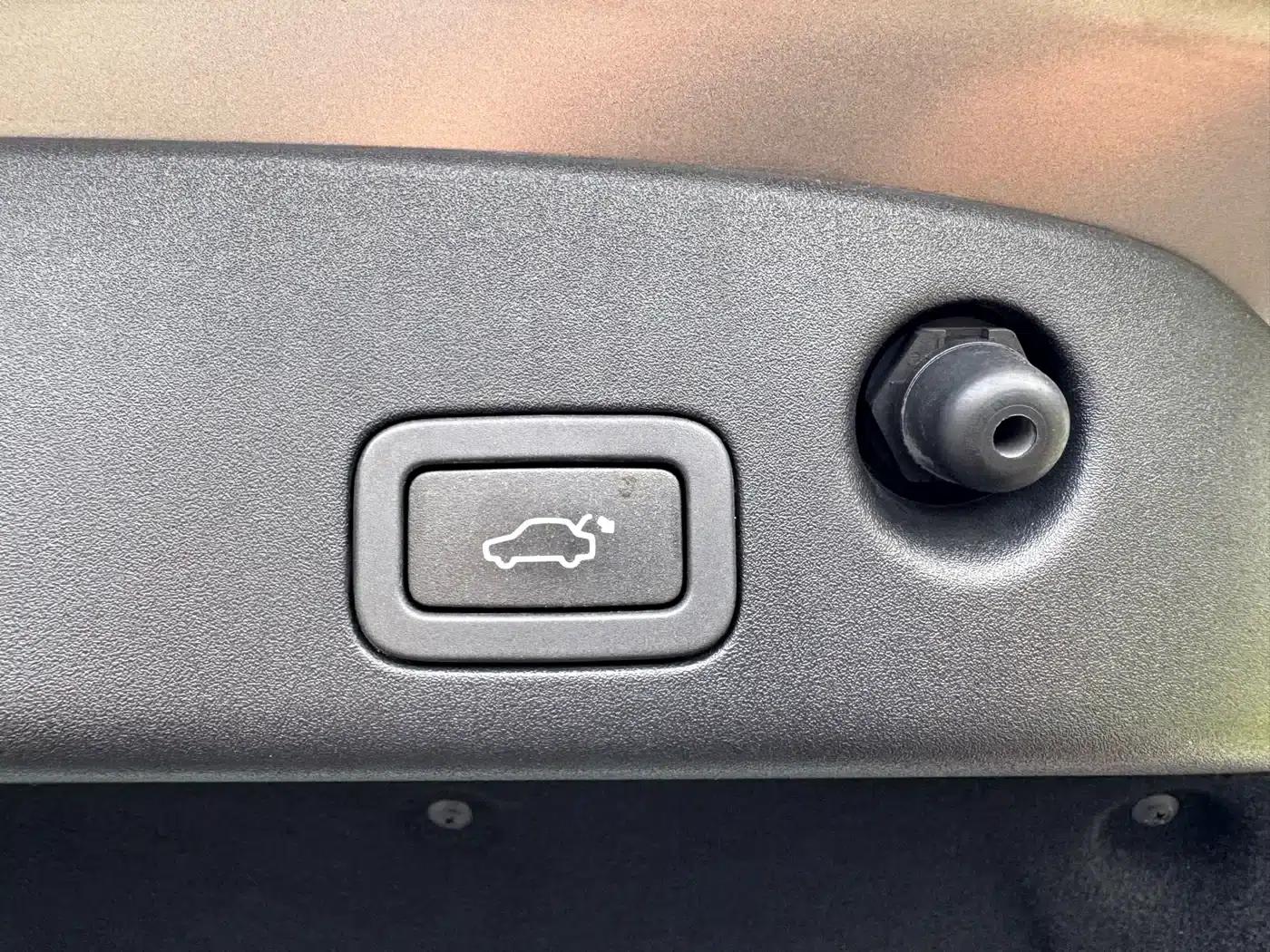 Jaguar XJ 2012 XJL 3.0 Panoramic Business Edition — миниатюра 38