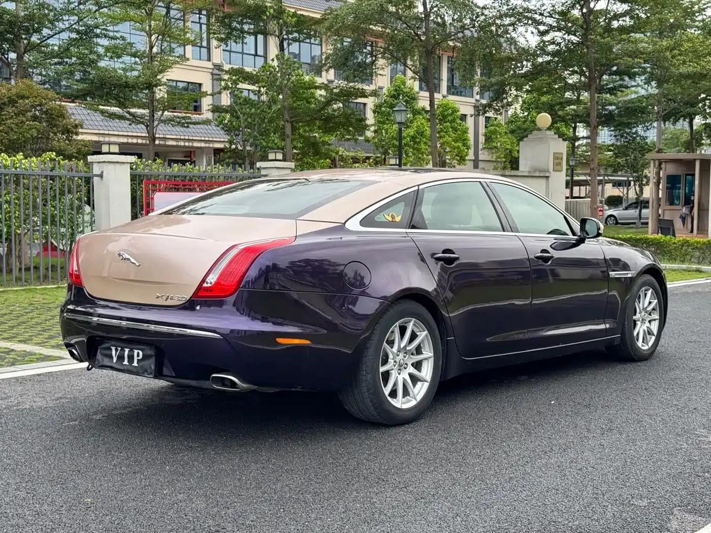 Jaguar XJ 2012 XJL 3.0 Panoramic Business Edition — миниатюра 8