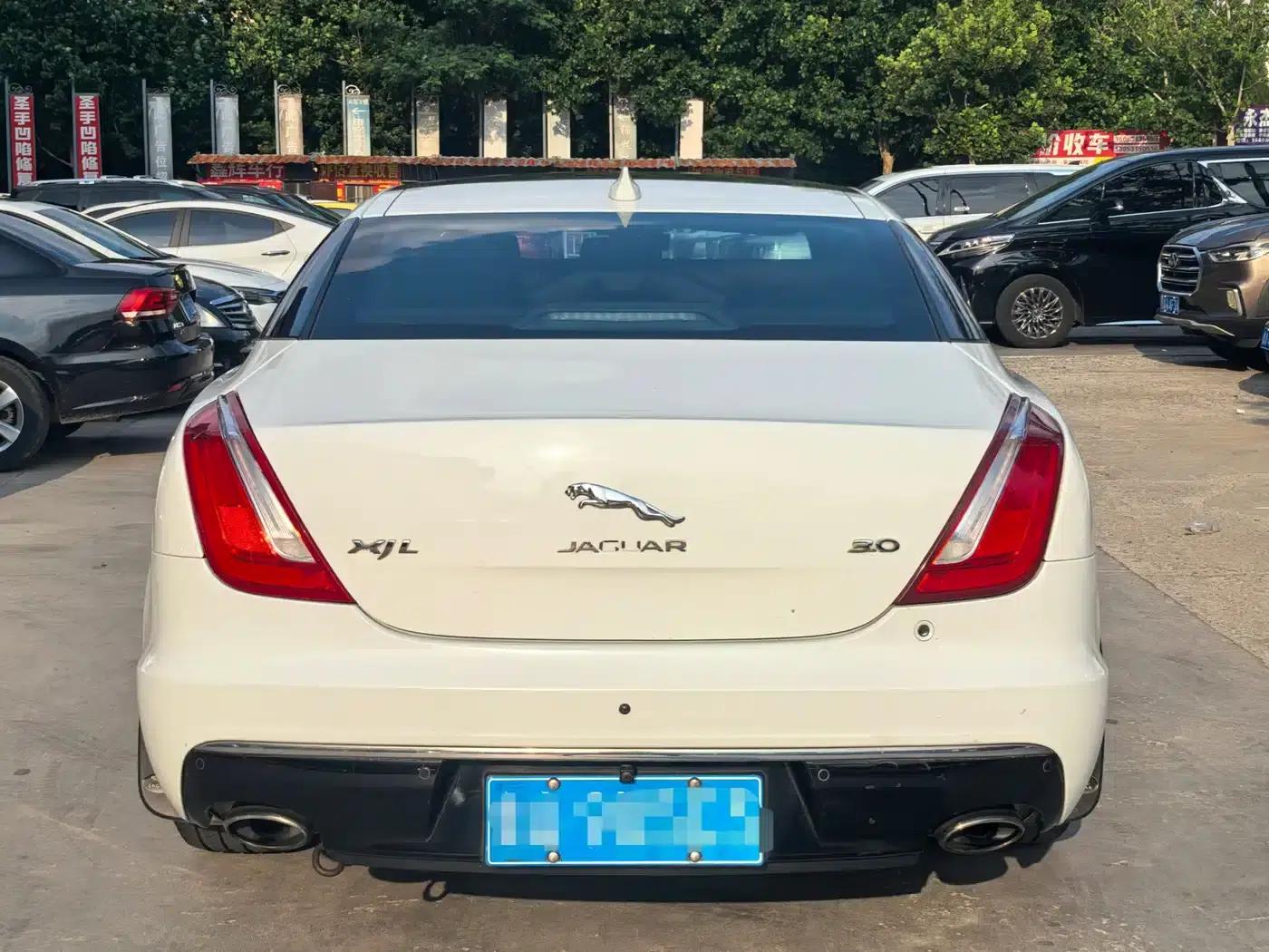 Jaguar XJ 2016 XJL 2.0T 2WD Elegant Business Edition — миниатюра 5