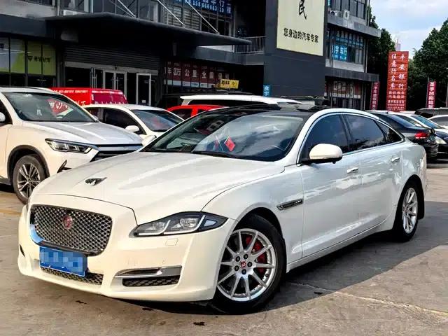 Jaguar XJ 2016 XJL 2.0T 2WD Elegant Business Edition