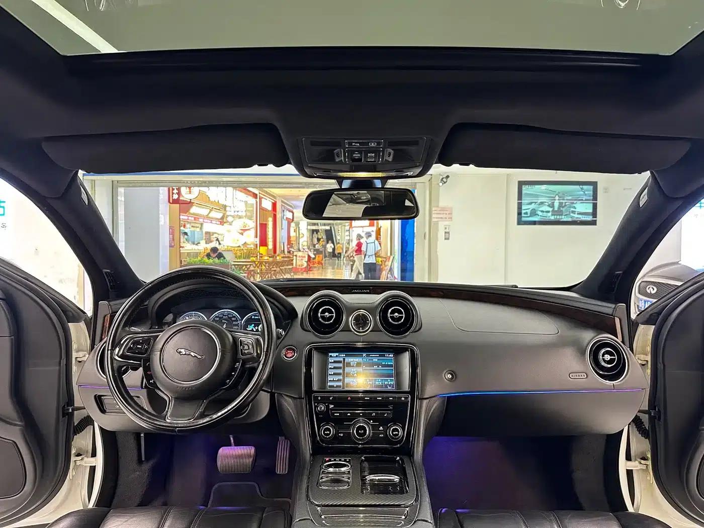 Jaguar XJ 2015 XJL 3.0 SC 2WD Panoramic Business Edition — миниатюра 21