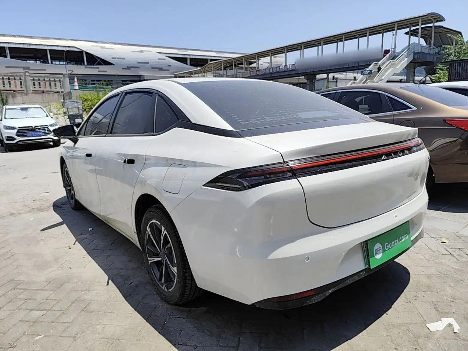 AION S MAX 2024 70 Star Edition 54.6 kWh — миниатюра 4