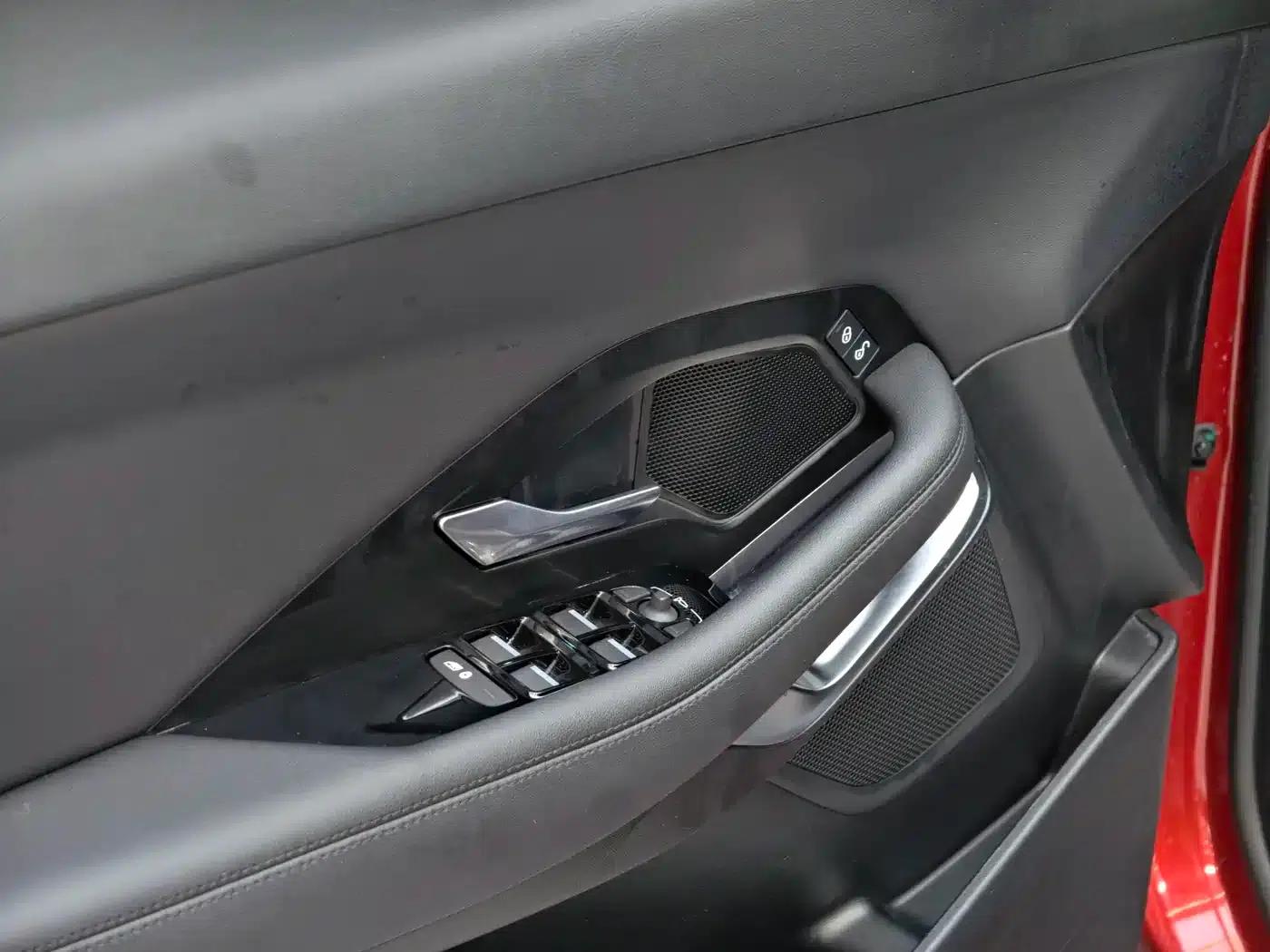 Jaguar E-PACE 2018 P200 S (China V emission standard) — миниатюра 12