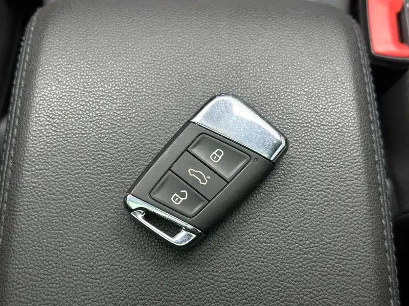 Volkswagen CC 2019 380TSI Charm Edition (China VI Emission Standard) — миниатюра 11