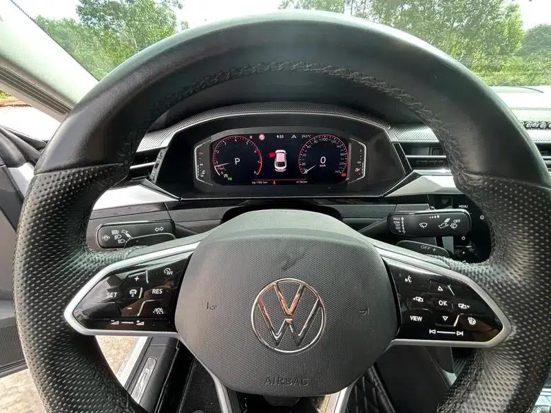 Volkswagen CC 2023 380TSI Striking Edition — миниатюра 9