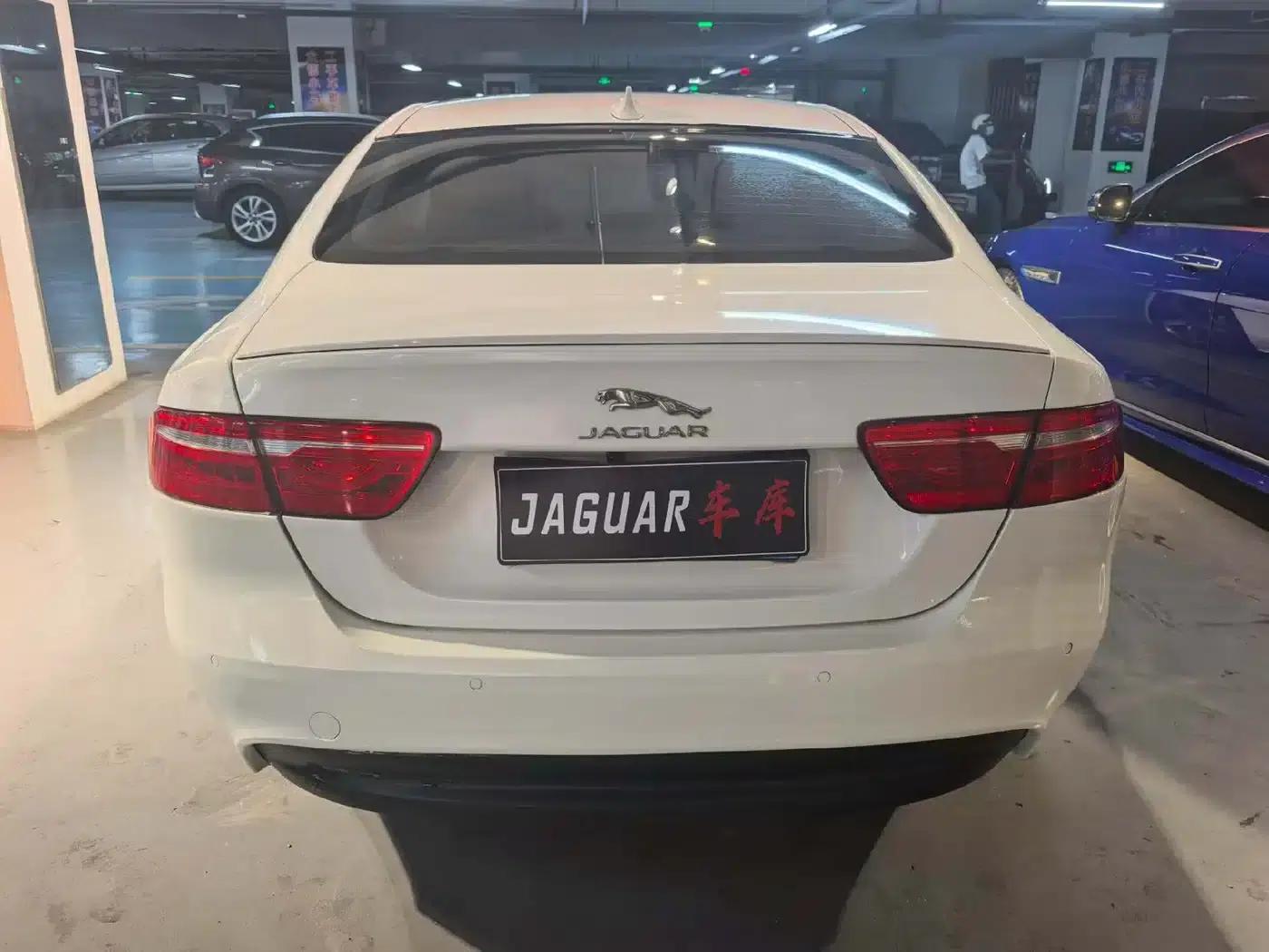 Jaguar XE 2015 2.0T 200PS R-Sport — миниатюра 5