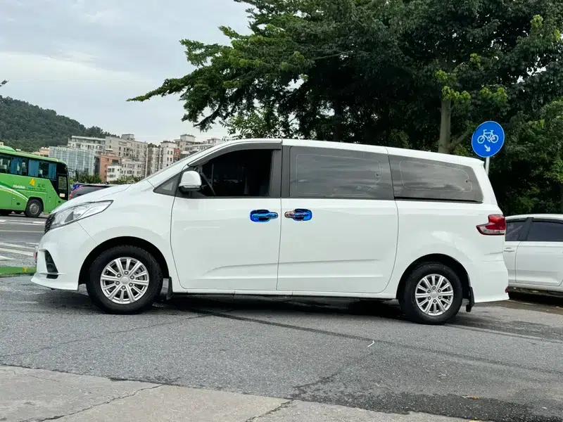 Maxus G10 2023 2.0T Diesel Manual Multi-function Version 7/8/9 Seats — миниатюра 4