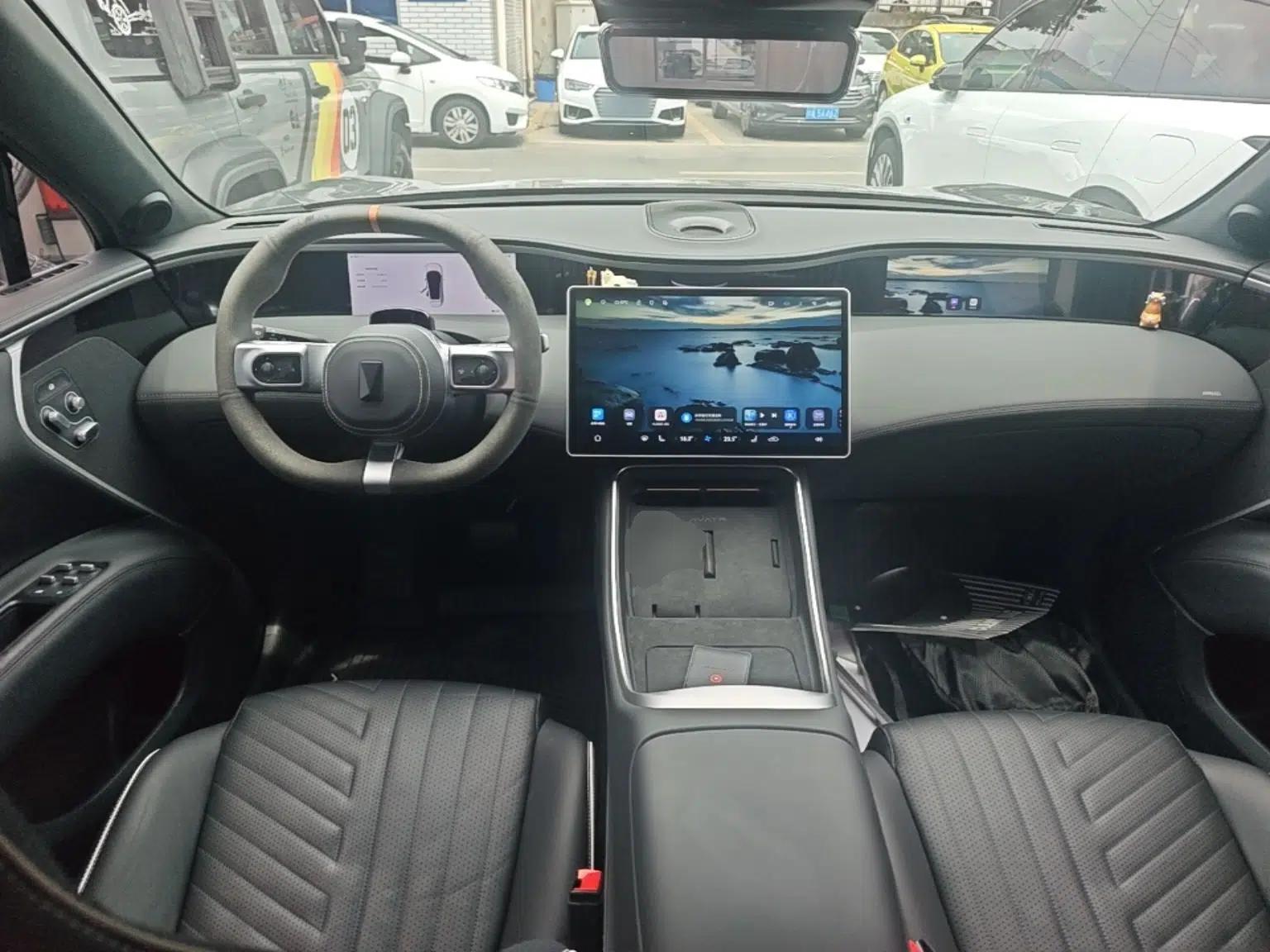 Avatr 11 2023 HarmonyOS Version Smart Enjoyment Upgrade Model 90-Degree Rear-Wheel Drive Edition — миниатюра 17