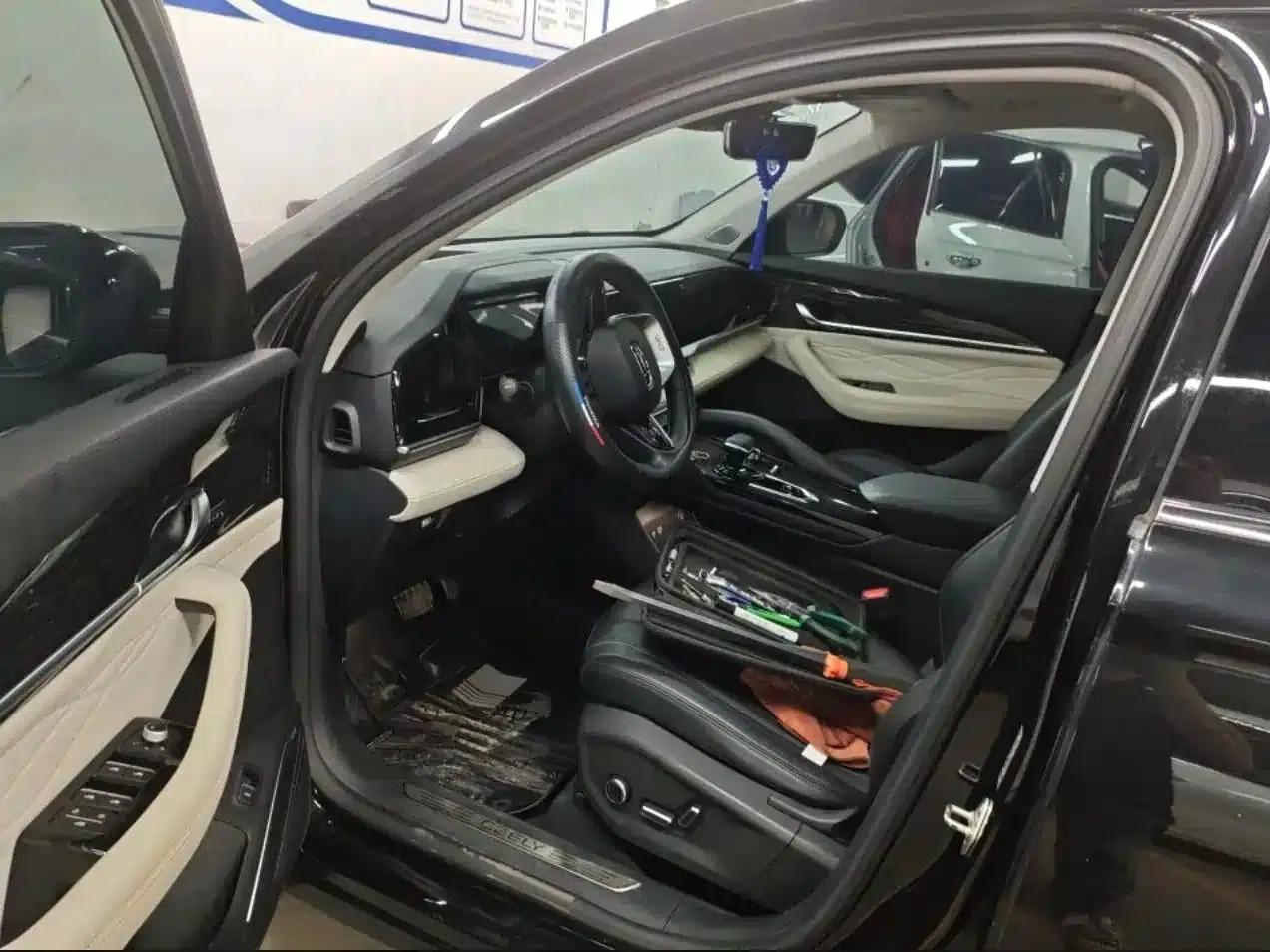 Geely Xingyue L 2023 2.0TD High-Power Automatic Two-Wheel Drive Flagship Edition — миниатюра 7