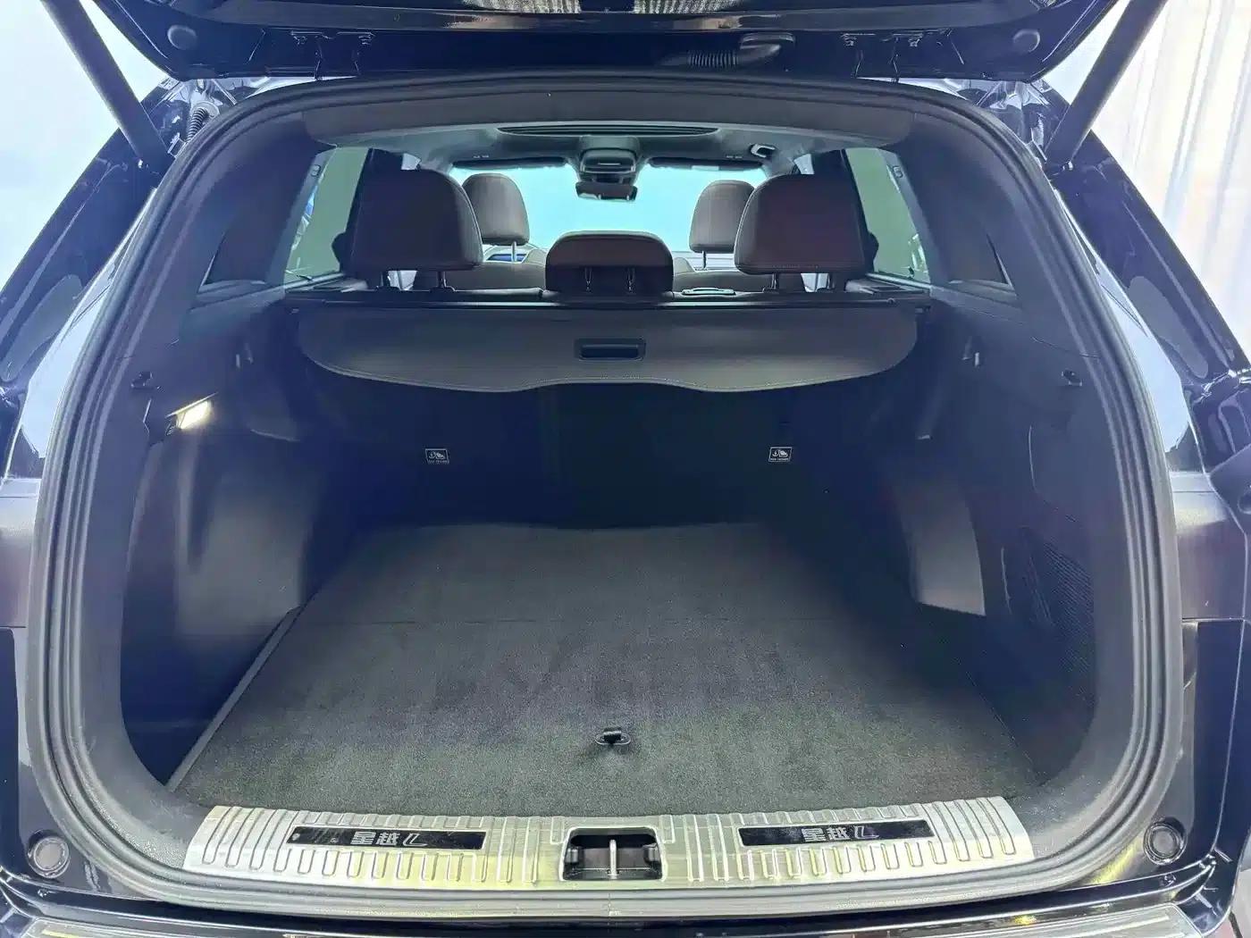 Geely Xingyue L 2021 2.0TD High-Power Automatic Four-Wheel Drive Flagship Edition — миниатюра 11