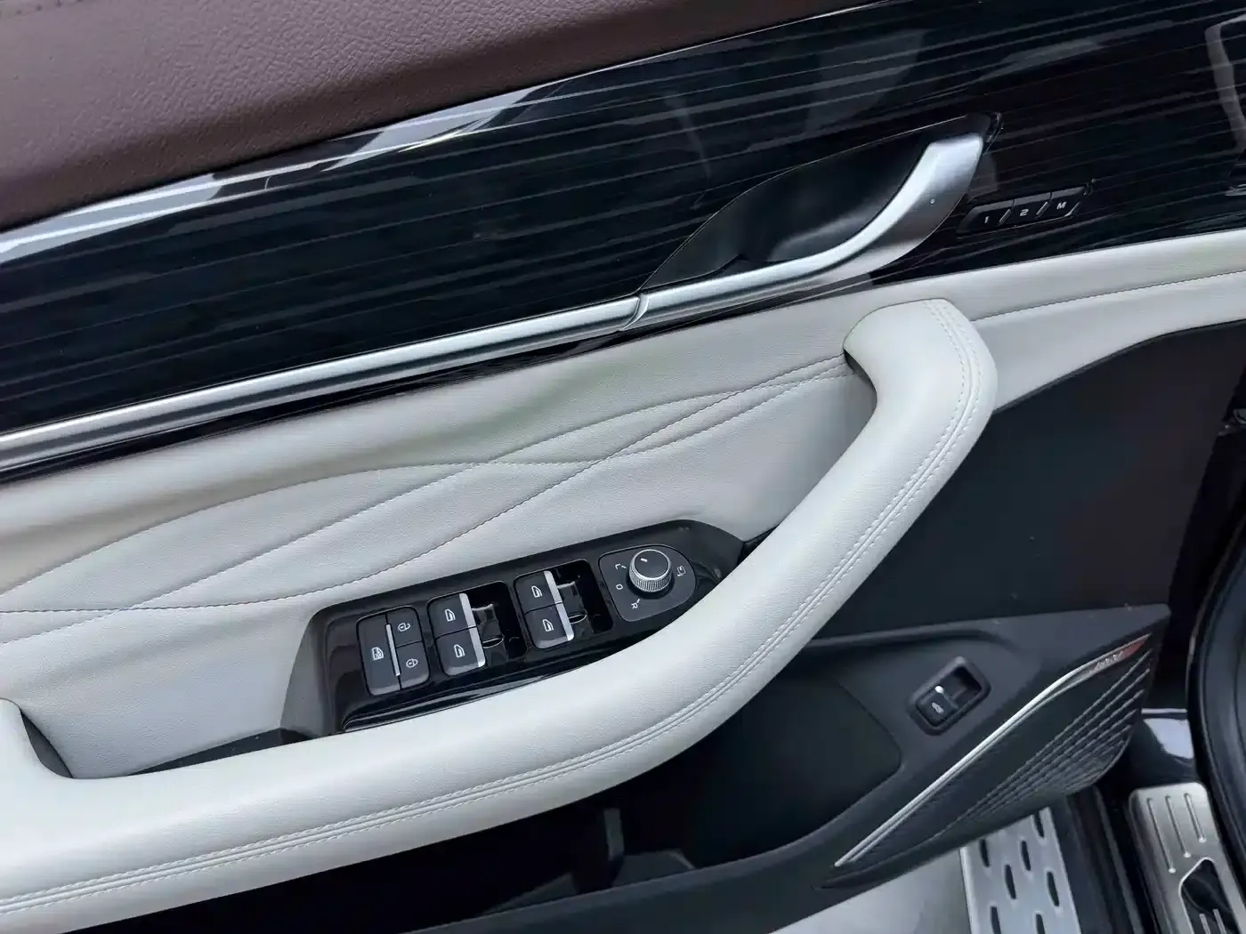 Geely Xingyue L 2021 2.0TD High-Power Automatic Four-Wheel Drive Flagship Edition — миниатюра 4