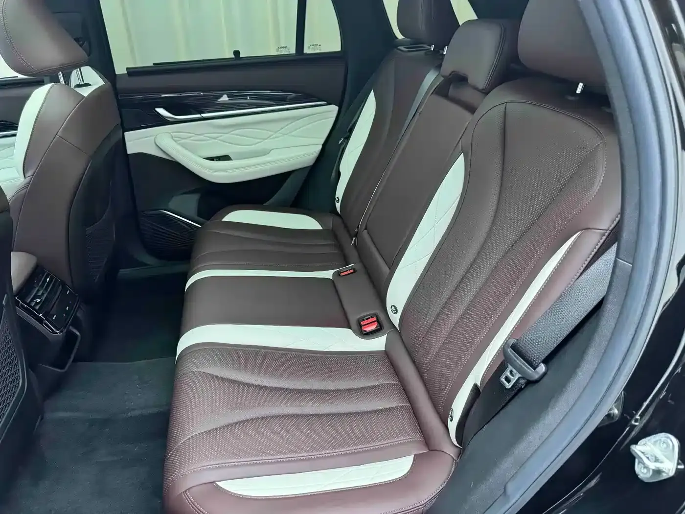 Geely Xingyue L 2021 2.0TD High-Power Automatic Four-Wheel Drive Flagship Edition — миниатюра 5