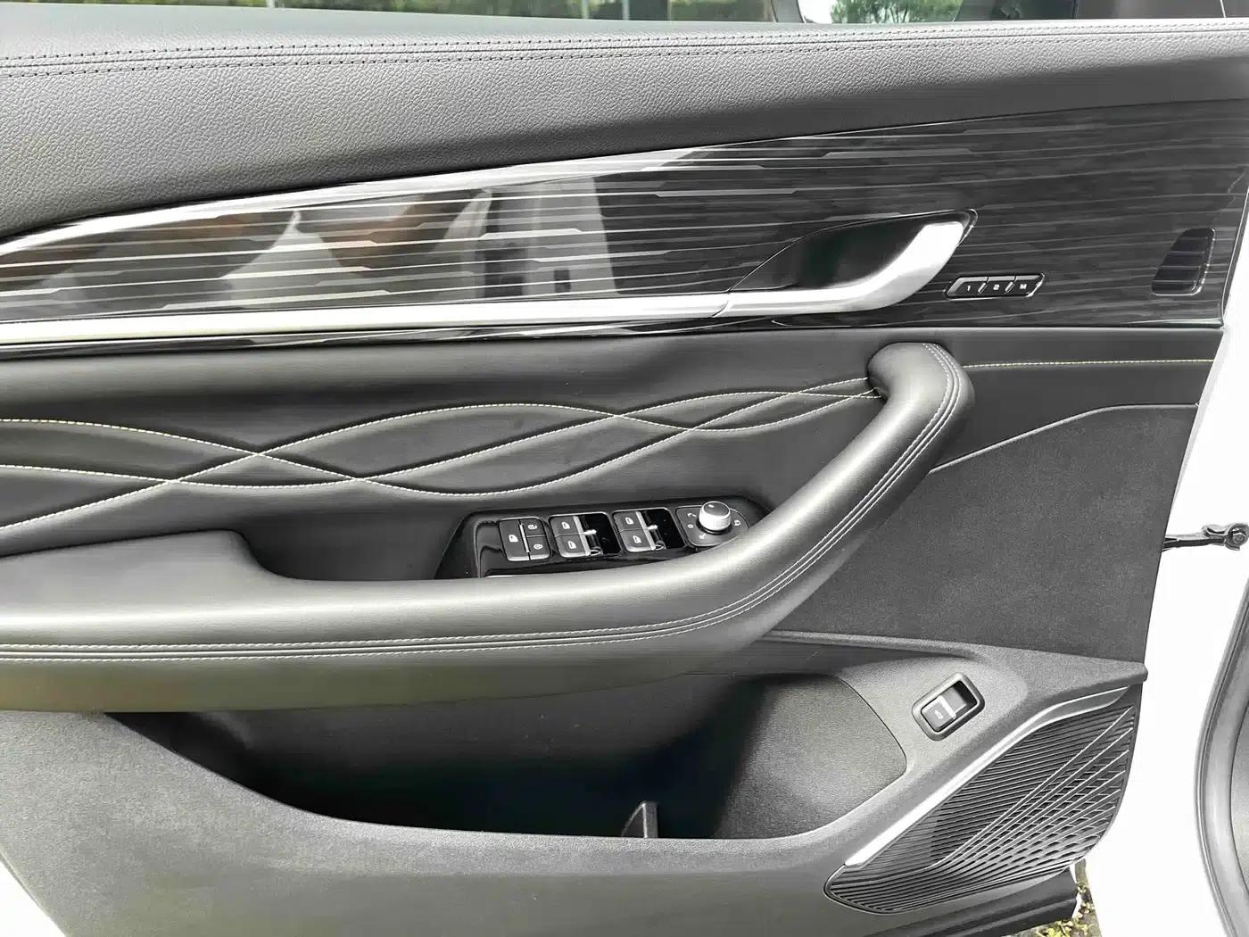 Geely Xingyue L 2024 2.0TD DCT EVO 2WD Long Wind Edition — миниатюра 11