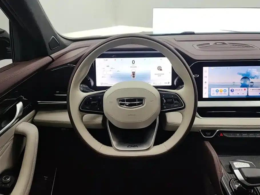 Geely Xingyue L 2024 2.0TD High-Power Automatic Two-Wheel Drive Cloud Edition — миниатюра 15