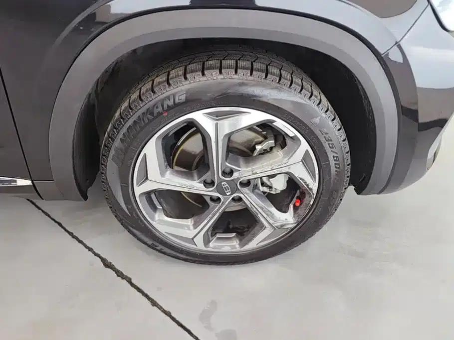 Geely Xingyue L 2024 2.0TD High-Power Automatic Two-Wheel Drive Cloud Edition — миниатюра 6