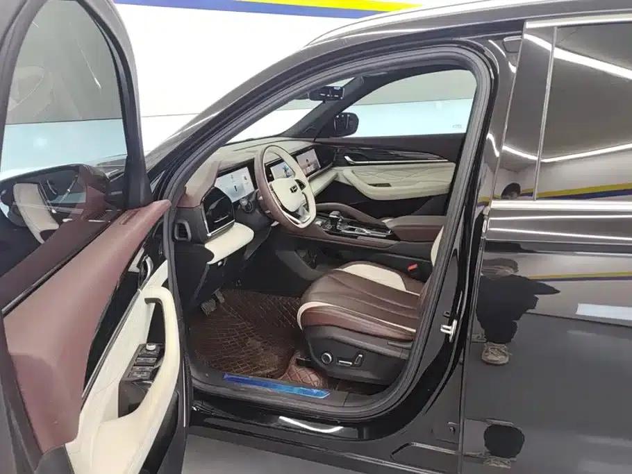 Geely Xingyue L 2024 2.0TD High-Power Automatic Two-Wheel Drive Cloud Edition — миниатюра 9