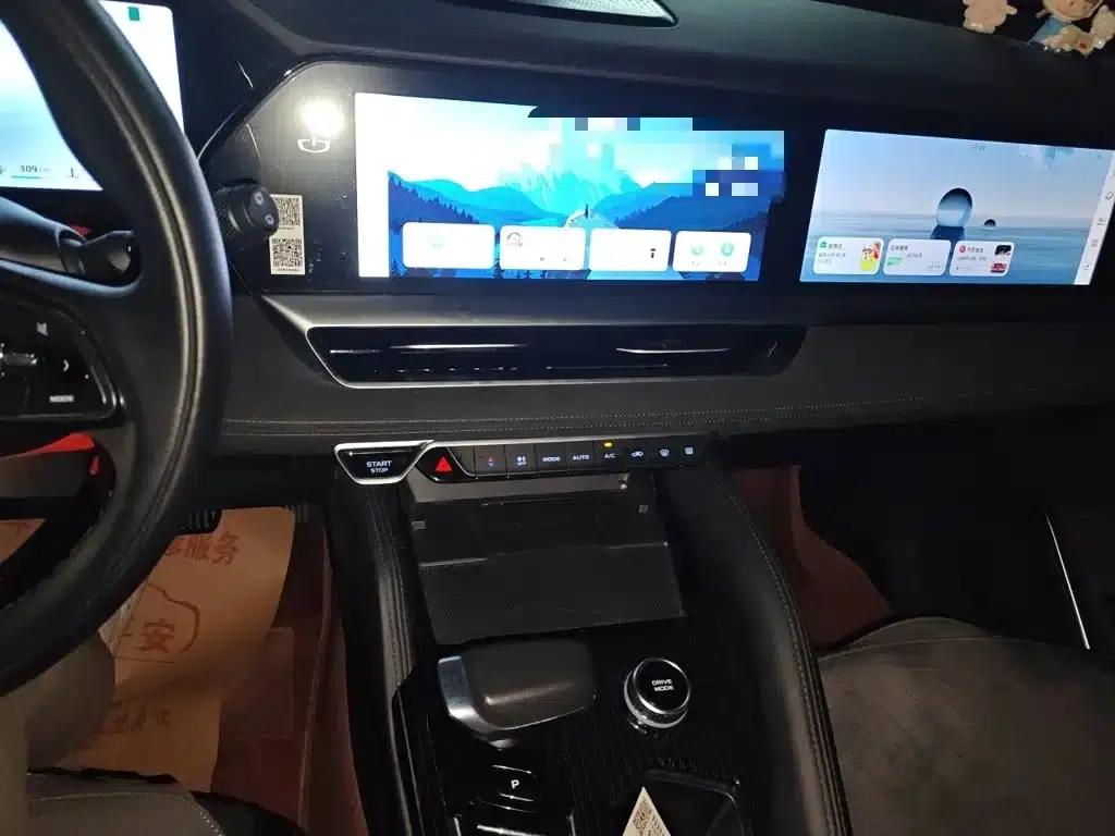 Geely Xingyue L 2024 2.0TD High-Power Automatic Two-Wheel Drive Sky Edition — миниатюра 14