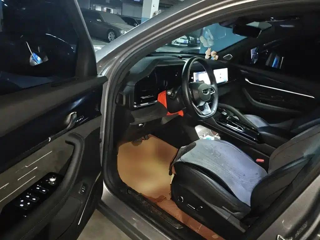Geely Xingyue L 2024 2.0TD High-Power Automatic Two-Wheel Drive Sky Edition — миниатюра 17