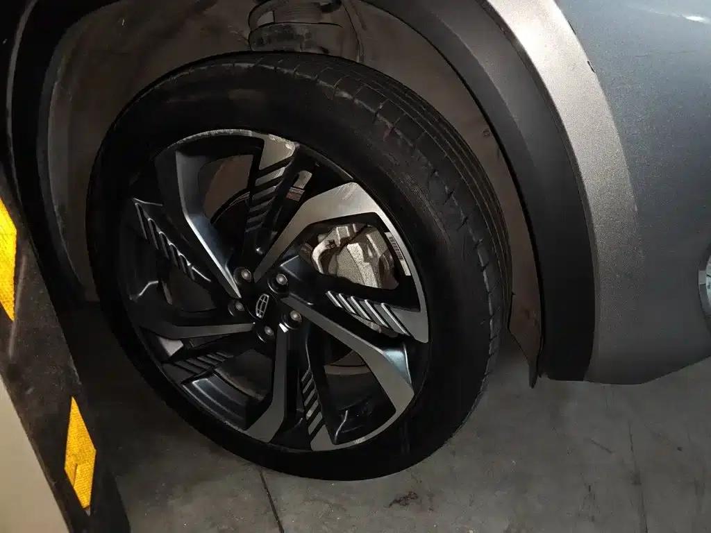 Geely Xingyue L 2024 2.0TD High-Power Automatic Two-Wheel Drive Sky Edition — миниатюра 8