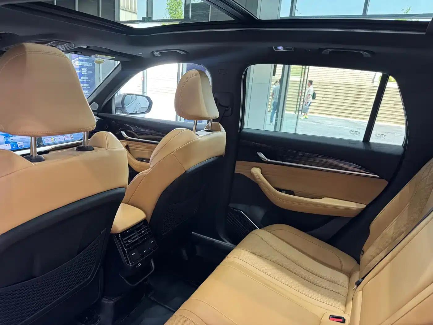 Geely Xingyue L 2024 Hybrid 1.5T Tiangong Edition — миниатюра 11