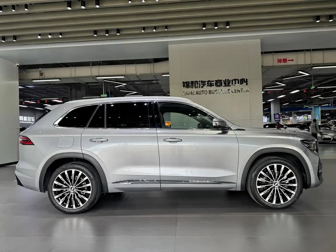 Geely Xingyue L 2024 Hybrid 1.5T Tiangong Edition — миниатюра 4